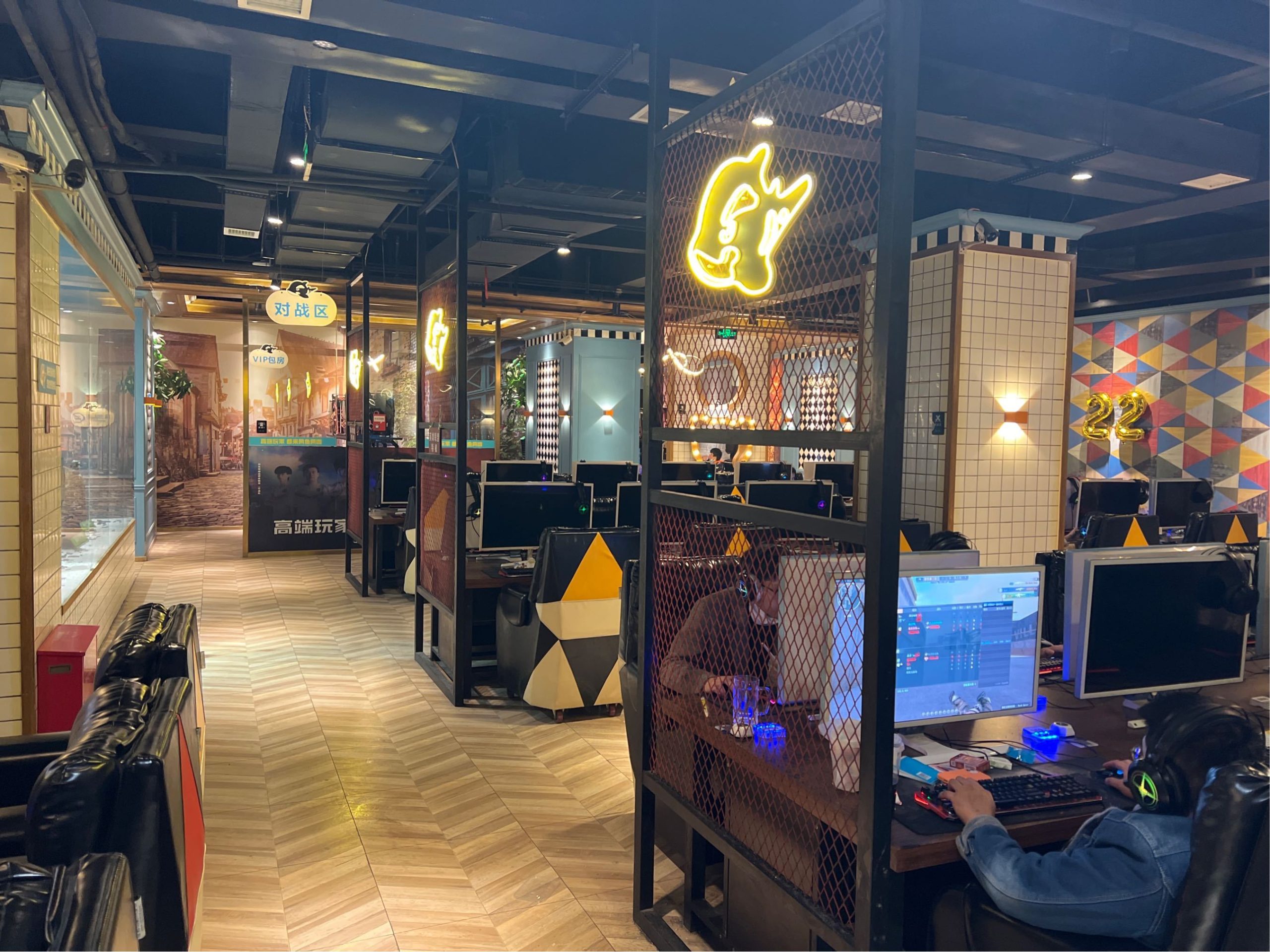 拍店怎么赚钱（当地兼职探店：轻松拍照赚钱）-叶子木笔记
