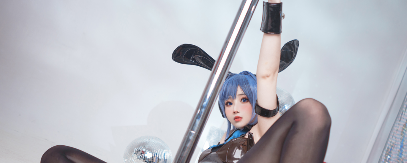 图片[2]-rioko凉凉子 – NO.95 碧蓝花园兔女郎[44P5V-725MB]-叶子木笔记