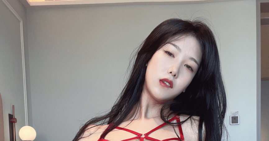 图片[1]-抖娘-利世 – NO.113 红色诱惑 [20P1V-770MB]-叶子木笔记