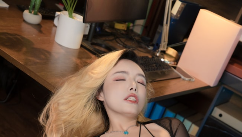 图片[2]-秋和柯基 – NO.99 美丽新世界[54P1V-1.36GB]-叶子木笔记