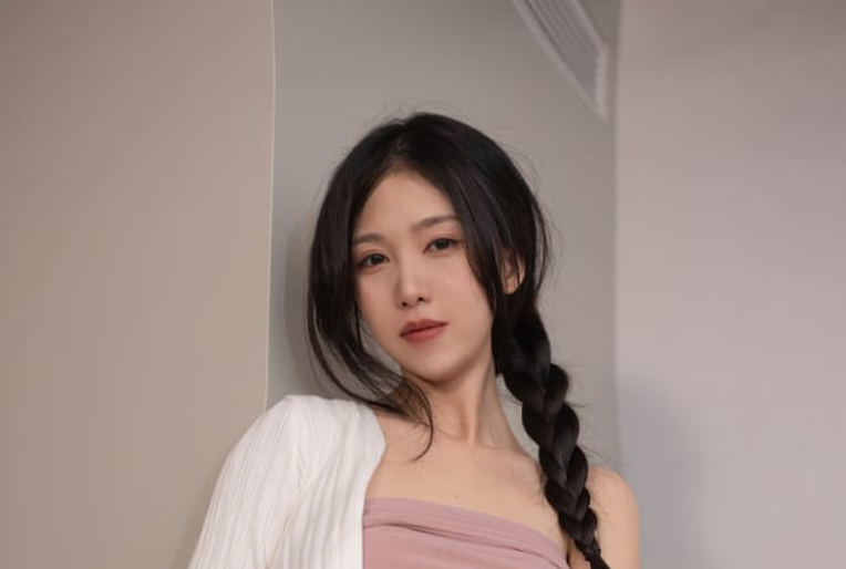 图片[1]-抖娘-利世 – NO.168 [XIUREN秀人网]  NO.6643 [70P-682MB]-叶子木笔记