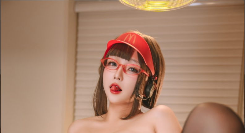 图片[1]-咬一口兔娘 – NO.198 1月作品 『妙手回春芙洛伦』 [78P1V-2.45GB]-叶子木笔记