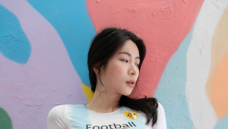 图片[1]-Min.E (민이) – NO.20 [LEEHEE EXPRESS] LERB-181 [85P-279M]-叶子木笔记