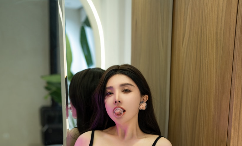 图片[1]-潘娇娇 – 无敌胸器[90P-1.13GB]-叶子木笔记