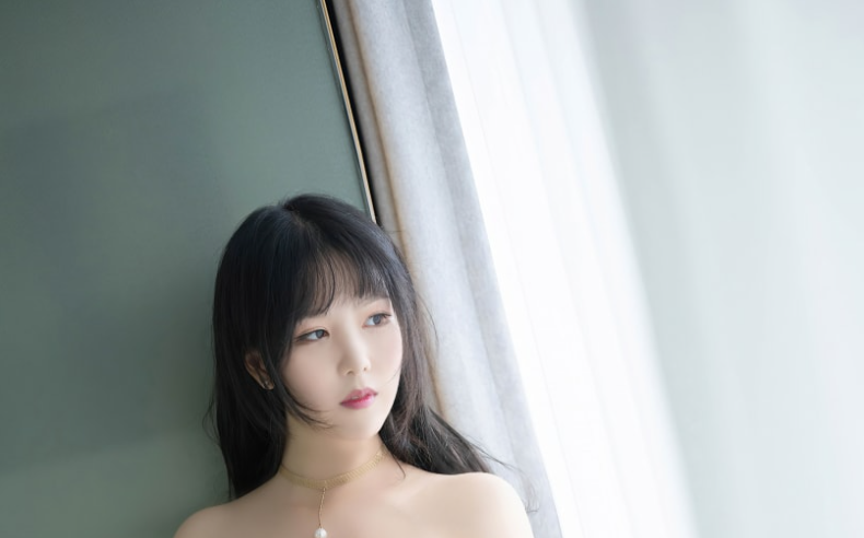 图片[1]-抖娘-利世 NO.215 [Xiuren秀人网] NO.7413[45P-351MB]-叶子木笔记