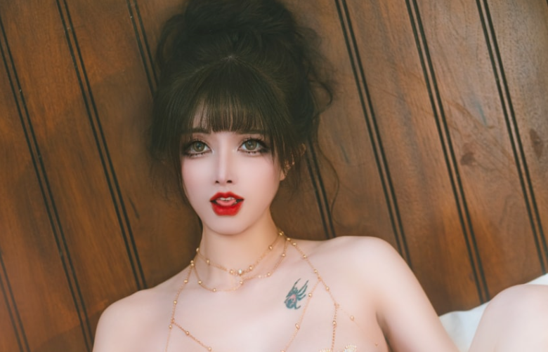 图片[1]-鹿八岁baby – 小鹿假日[105P1V-1.11GB]-叶子木笔记