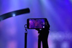 抖音vlog怎么拍（Vlog创作者必备技巧）-叶子木笔记